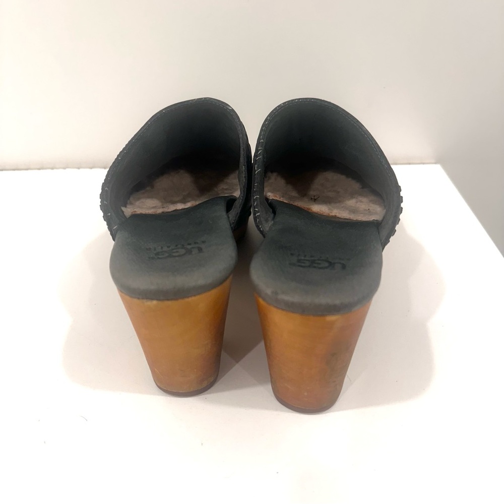 UGG women’s black woven leather clogs with wood heels 7 - Picture 5 of 9